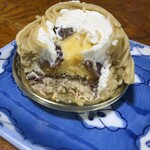 パティスリー シュール - 岩間栗のモンブランの中