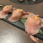 YAKINIKU TORANOYA - 