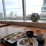 ダイニング＆バー ベイサイド(横浜桜木町ワシントンホテル) - 
