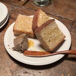 ポンコツ酒場 - 鶏レバーパテ