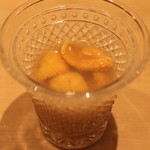 三谷 - 九十九里の ”蛤のスープ” で仕立てた、余市の ”ムラサキ雲丹” には、「Champagne Simon-Selosse Blanc de Blancs Grand Cru」 を　(2014/08)