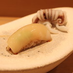 三谷 - ”新烏賊” には、「Puligny-Montrachet 2004 1er Cru "La Garenne" Marc Colin et Fils」を　(2014/08)