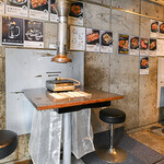 芝浦市場 焼肉ホルモン匠 - 1Fテーブル席