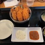 旬魚酒楽 辰 - ミックスフライ丼