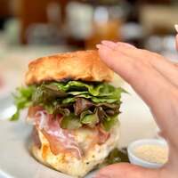 37 Steakhouse & Bar - 