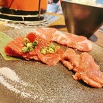 炭火焼ホルモン ぐう 新橋 - 