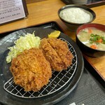 とんかつ 栄ちゃん - メンチカツととんかつを一緒に食べる贅沢もしたい
