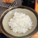 とんかつ 栄ちゃん - おかわりしたごはんを、