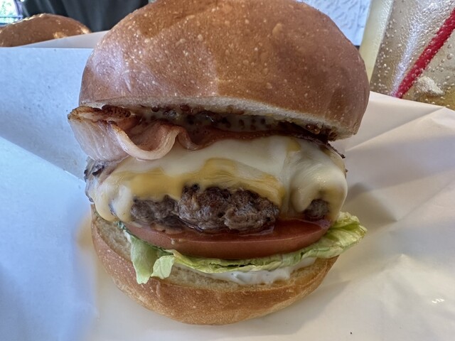 CHEERS PARK BURGER （チアーズパークバーガー）のご予約 - 新