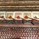 天麩羅 巽 - 春には桜塩が登場（まんなか）