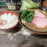 神田ラーメン わいず - 