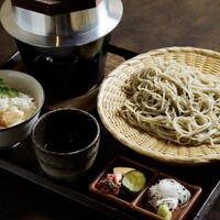 十割蕎麦と釜飯のセット　　　　1980(税込)