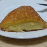 中屋パン - クリームドーナツ