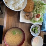 揚げたてコロッケ屋! - 