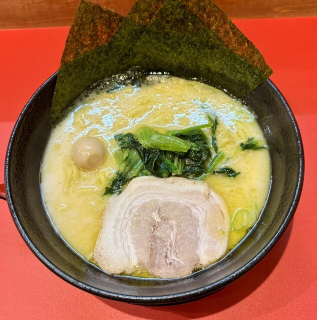 yokohamaiekeiramenumeya