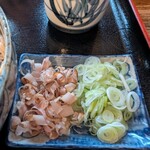 そば処 上代 - 薬味