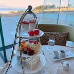 テラスラウンジ - 苺のアフタヌーンティーセット