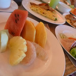 Tongsai Bay Cottages & Hotel - 毎朝フルーツ中心に＾＾