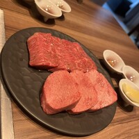 焼肉うしごろ 新宿三丁目店 - 