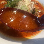 麺屋 丸福 - 辛さはマイルドで奥深い辛さ。