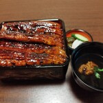 川魚 根本 - うな重上4370円、肝吸い230円