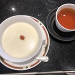 龍天門 - 本日のお茶は濃いめの鉄観音