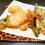 居酒屋 味平 - 天ぷらの盛り合わせ