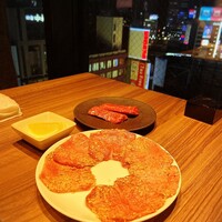焼肉うしごろ 新宿三丁目店 - 