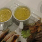 レンゲ - サンモンミシェルのポタージュ　四川風よだれ鶏　知多半島赤しゃ海老の紹興酒漬け