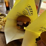 淡路島バーガー専門店 SHIMAUMA BURGER - 