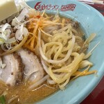 くるまやラーメン - ねぎ味噌+納豆+チャーシュー３枚+バター