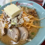 くるまやラーメン - ねぎ味噌+納豆+チャーシュー３枚+バター