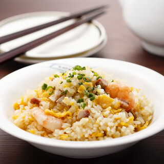 ラウンジ トレビ_2