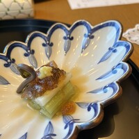 日本橋浅田 - 先付､､鮑蒸し煮、うど、わらび、寄せ酢、生姜