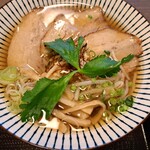 和風ばる つどいや - 中華そば、きれいなスープ