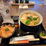 和風ばる つどいや - 中華そばとワサビ飯