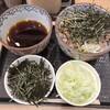 なぜ蕎麦にラー油を入れるのか。 秋葉原2号店