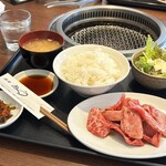 焼肉おくう - 黒毛和牛切り落としランチ2090円