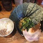 ラーメン 末廣家 - 外観　並、海苔増し、ライス
