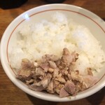 ラーメン 末廣家 - ライスには嬉しい刻み焼豚