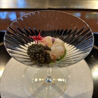 あざみ野うかい亭 - キャビアをのせた海老