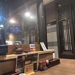 炭大 - 内観