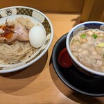 すごい煮干ラーメン凪 西新宿七丁目店 - 