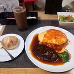 カジュアルダイニング Bon - パン、ライスセット@400円、コーヒー@300円