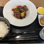 CHINESE DINING 瑞 - 【醤爆鶏丁】週替わりランチ定食