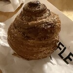 Truffle BAKERY 大阪本店 - 
