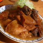 岸田屋 - 名物の牛にこみ