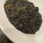 ラ・ピッコラ・ターヴォラ - イカスミリゾット