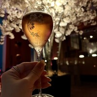 ザ タヴァン グリル＆ラウンジ - 