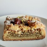 Emil - ピスタチオチェリーエッケ